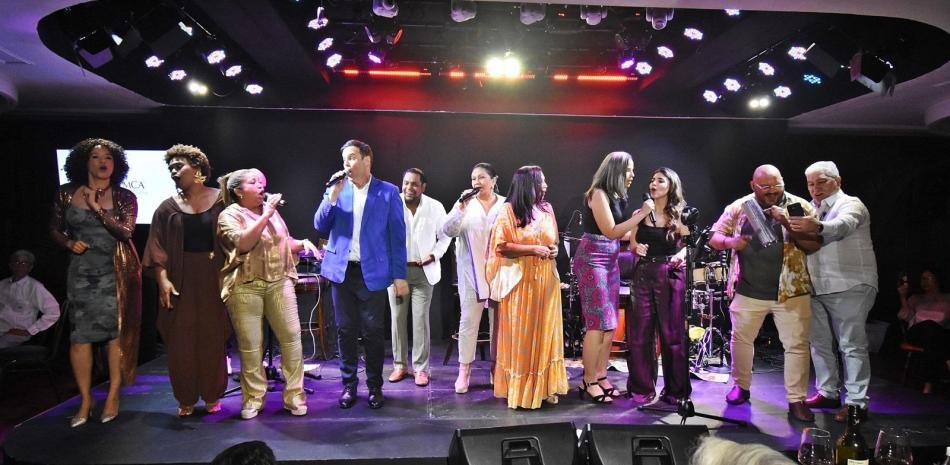 Frank Ceara y Adalgisa Pantaleón llevan “Íntimo” de Santo Domingo a Santiago y proyectan gira internacional