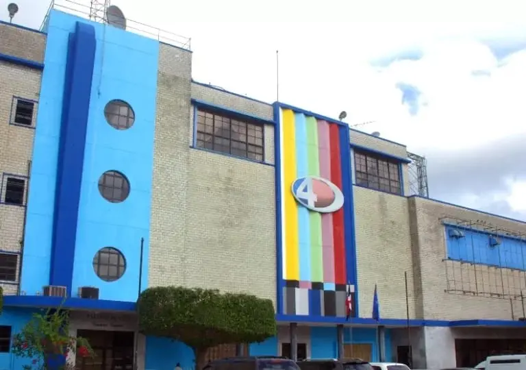 74 años de televisión en República Dominicana: del encendido estatal a la expansión de la pantalla