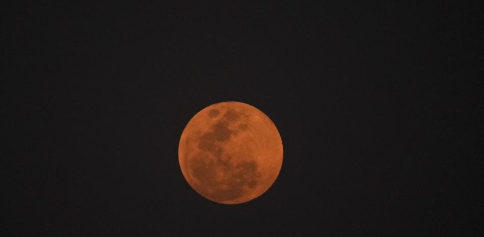 Mientras el país mira al cielo, el eclipse lunar podrá verse esta noche en República Dominicana
