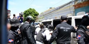 Caso Senasa 2.0-A: ocupación de 12 vehículos, armas y más de RD$400 mil eleva presión por explicaciones institucionales