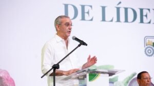 Abinader concentra agenda en Santiago entre anuncios, supervisiones y obras con resultados aún pendientes