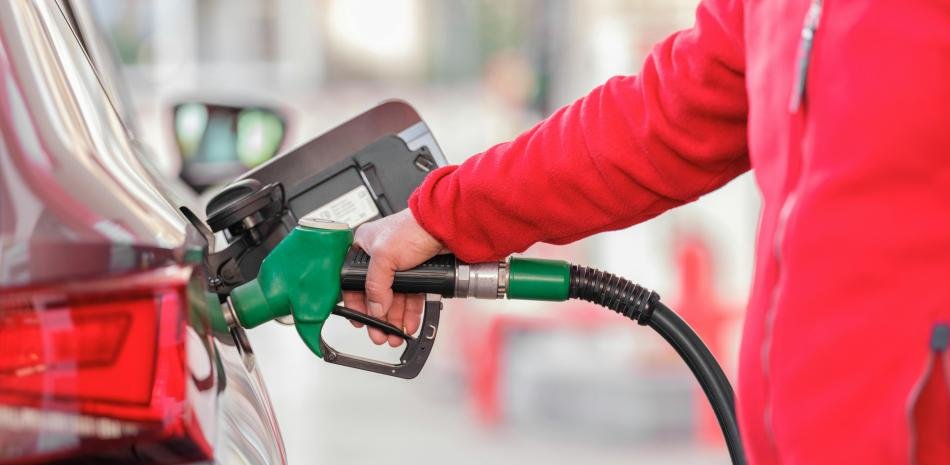 Suben las gasolinas y el gasoil y crece el malestar por el costo de vida