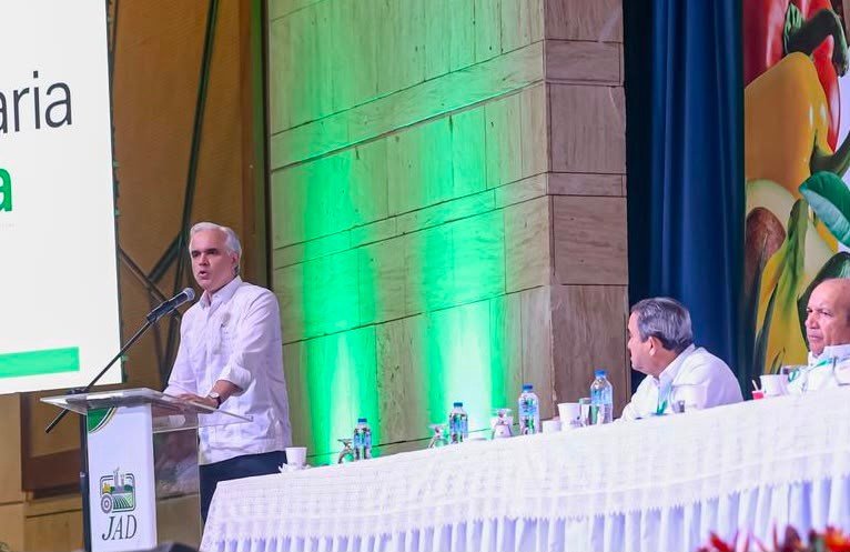 De Camps propone acercar la escuela al agro desde las primeras etapas