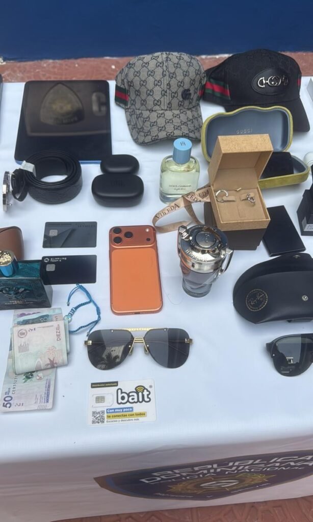 Detienen a tres presuntos miembros de “Las Dormilonas” en Santo Domingo Este y persisten dudas sobre el alcance de la red