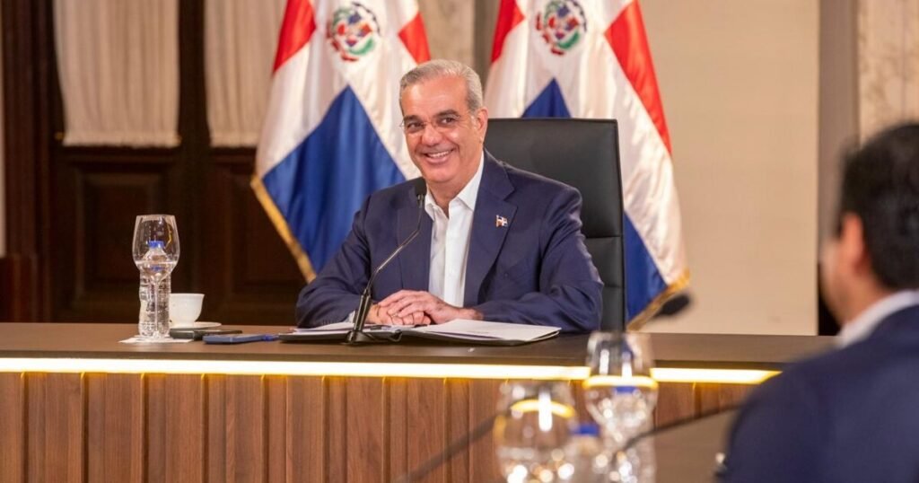Gobierno relanza promesa vial con 957 kilómetros en obras y nuevas licitaciones para las entradas a Santo Domingo